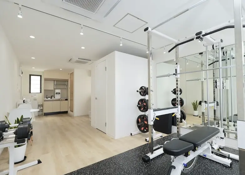 かたぎり塾北千住店のジム内