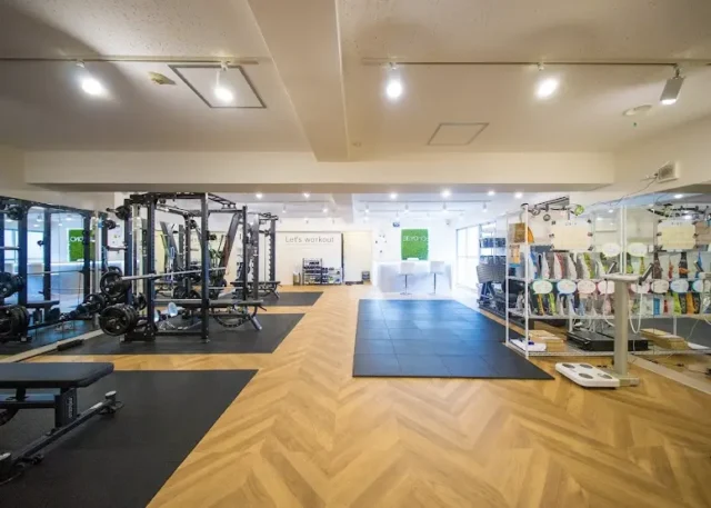 BEYOND経堂店のジム内画像