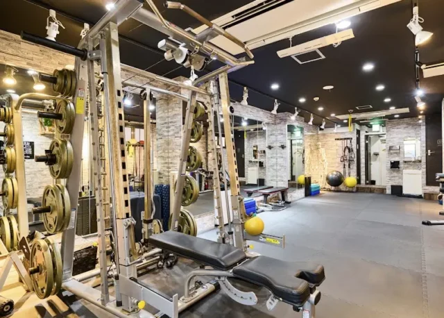Dr.トレーニング中目黒店のジム内設備