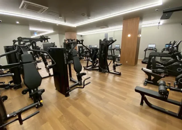 FIT PLACE24 市川店のジム内
