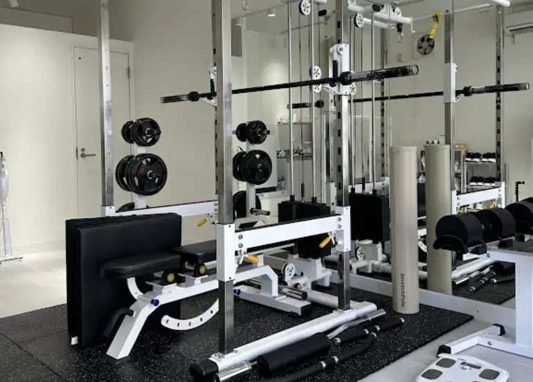 STARTUG FIT 小田急相模原店のジム内