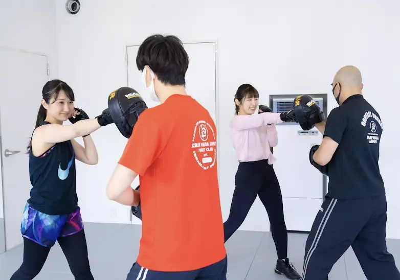 KRAV MAGA 市ヶ谷トレーニングセンターのレッスン風景