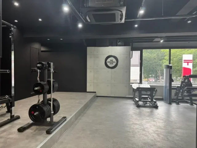 THE PERSONAL GYM 府中店のジム内