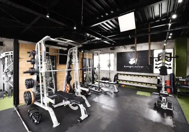 インプルーブ浜松店のジム内画像