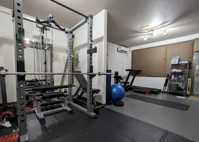 PUTTERS小山のジム内画像