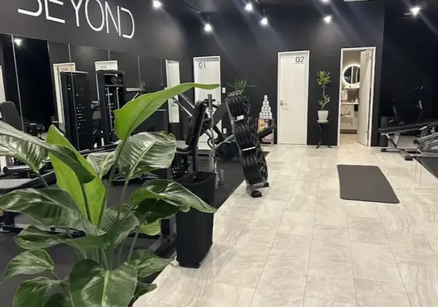 BEYOND 滋賀草津店のジム内(マシン)