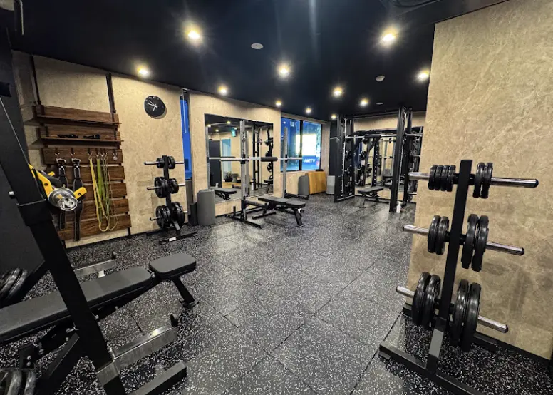 ASPI難波店のジム内画像