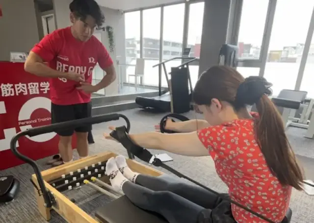 駅前筋肉留学GO 奈良店のパーソナルトレーニングの様子
