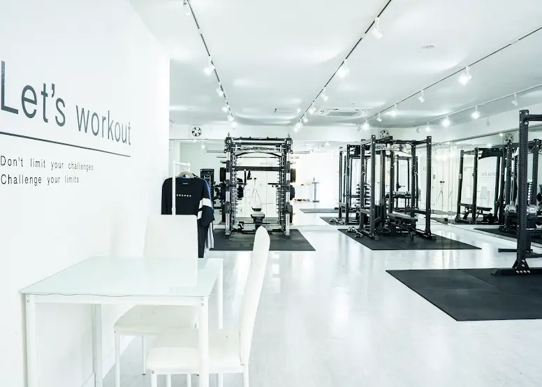 BEYOND函館店のジム内画像