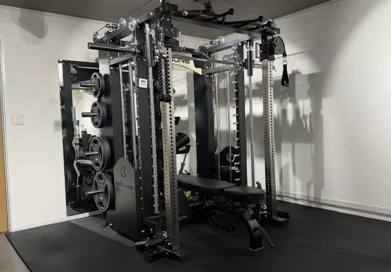 TOKIEL八戸店のジム内画像