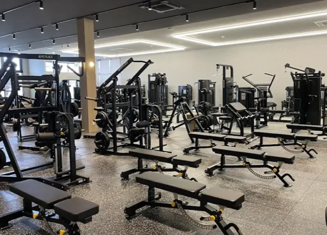 FITPLACE24 宇治槇島のジム内