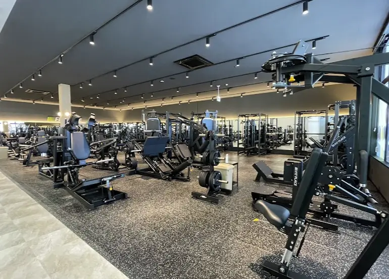 FITPLACE24 宇治槇島のジム内