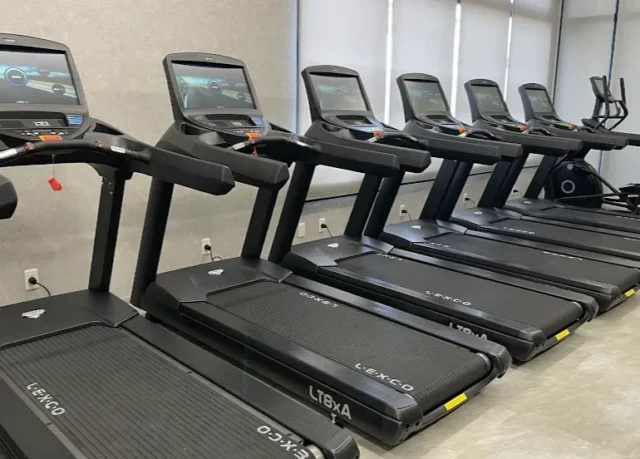 FITPLACE24 宇治槇島のジム内