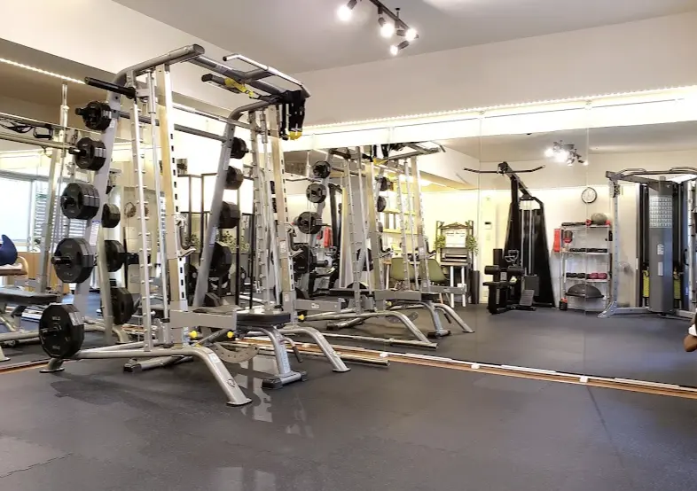 IDEALパーソナルトレーニングルーム藤が丘のジム内画像