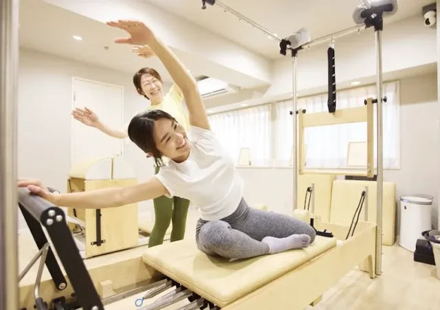 マシンピラティスYUZU青葉台店のレッスン風景