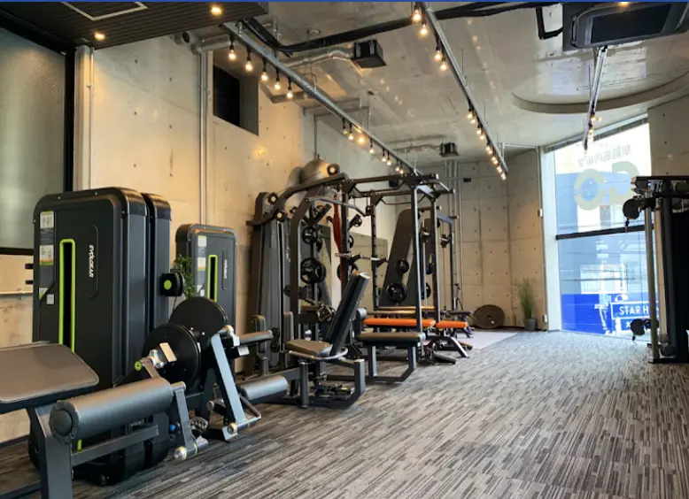 駅前筋肉留学GO 北堀江店
