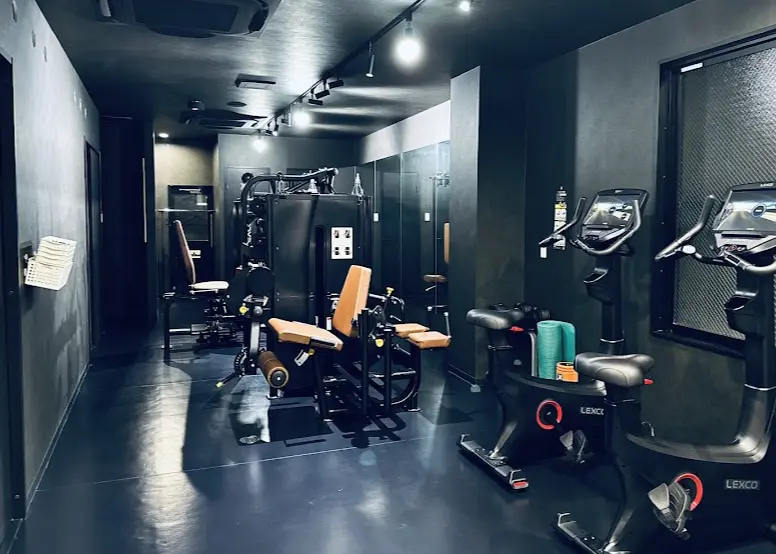 GENESISGYM(住吉)のマシン設備&有酸素バイク