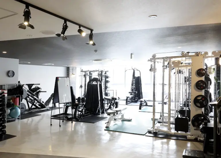 居留地Fitnessのジム内