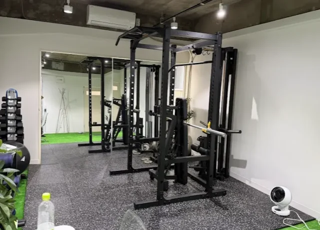 LIGHT FIT 玉造店のジム内
