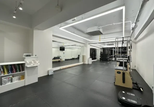 Dr.トレーニング五反田店のジム内画像