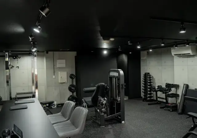 THE PERSONAL GYM 赤羽店のジム内画像