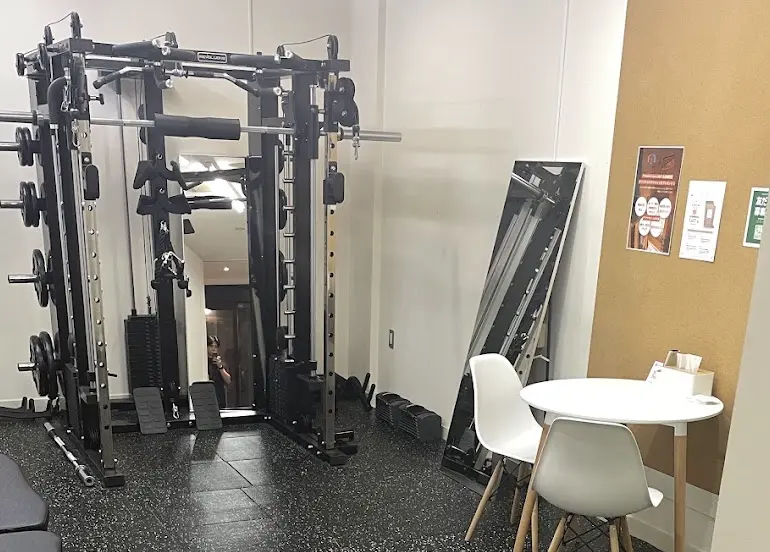 LIMIT 武蔵小山店のジム内