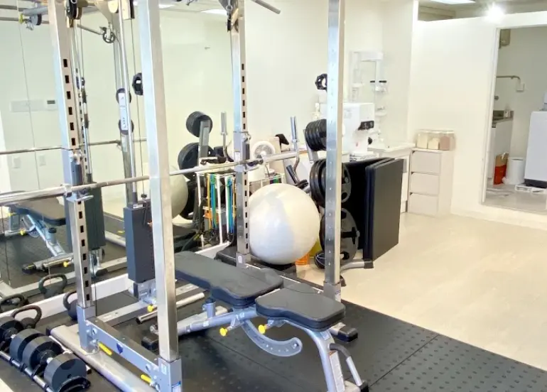 STARTUG FIT 千歳船橋店のジム内
