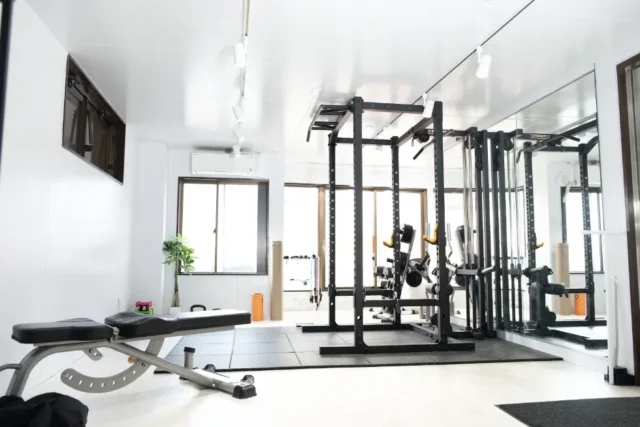 STARTUG FIT 菊名店のジム内
