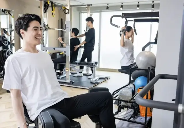 SYNC.GYM 錦糸町店のセミパーソナルの様子