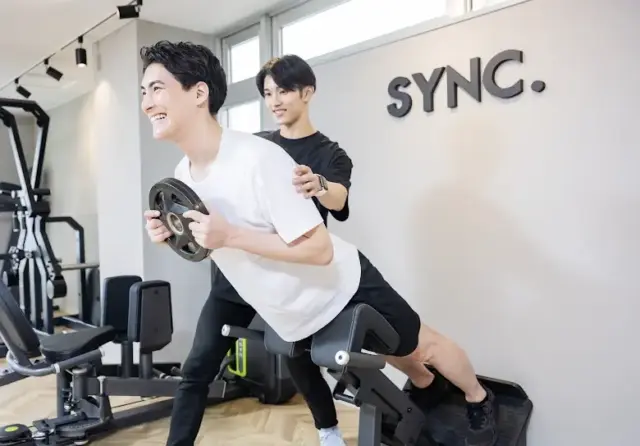 SYNC.GYM 錦糸町店のセミパーソナルの様子