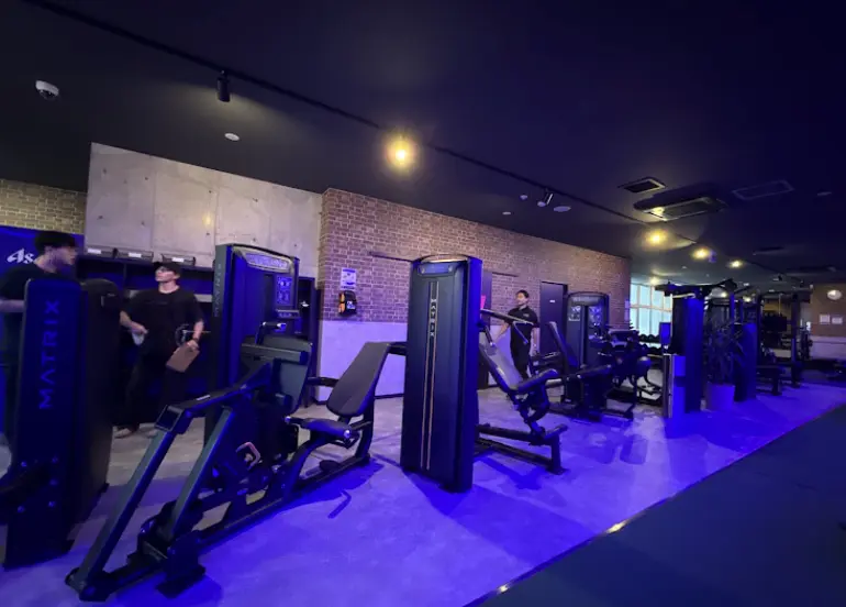 BLUE FITNESS 浜田山店のジム内