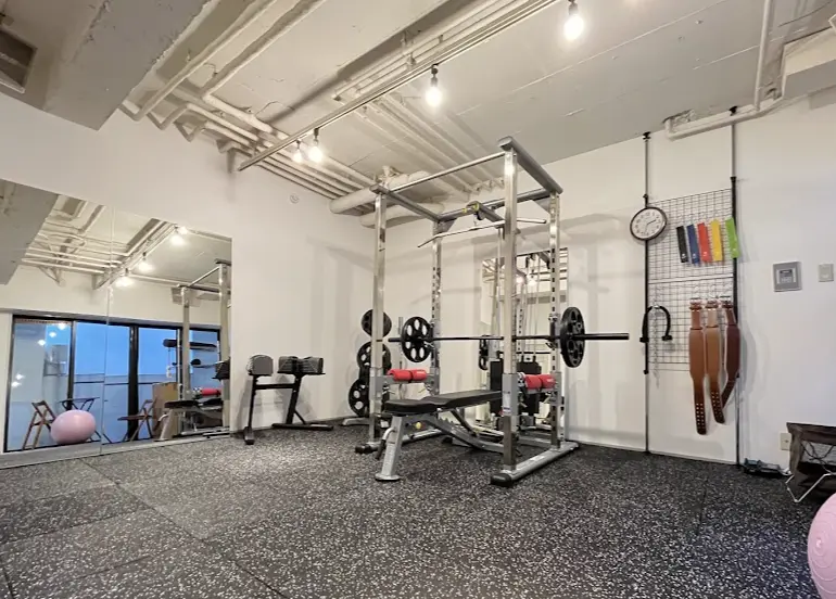 MIYAZAKI GYM 浜田山店のジム内