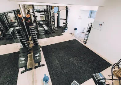 GOODLIFEGYM 代田橋店