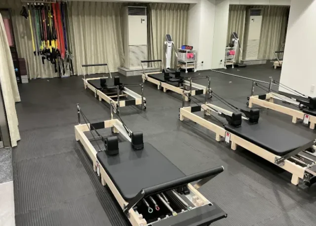 FIT LABO 東十条店のジム内