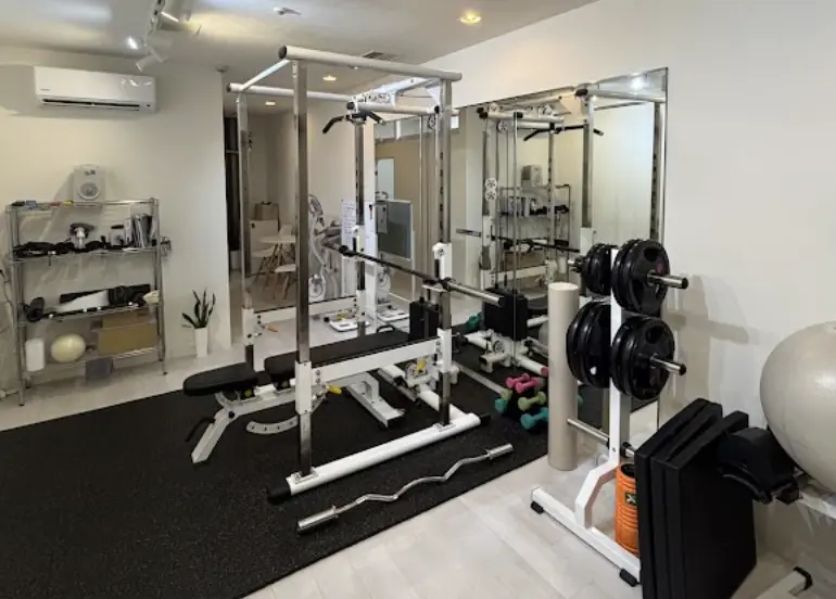 STARTUG FIT 町屋店のジム内
