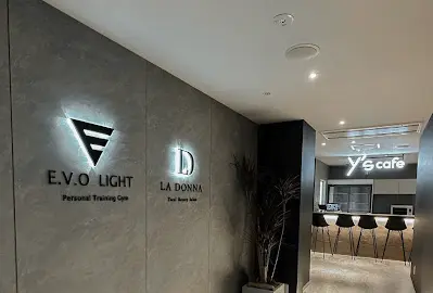 E.V.O LIGHT パーソナルトレーニングジム 小牧店