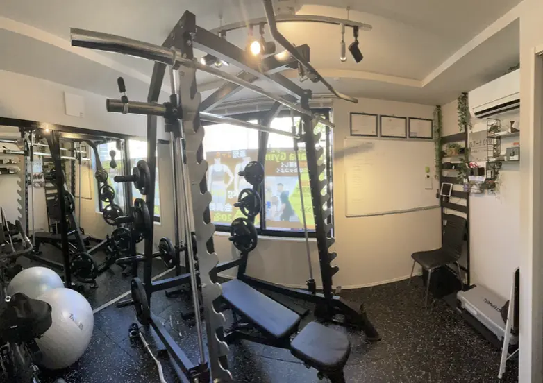 LUAANA GYM 梅屋敷店