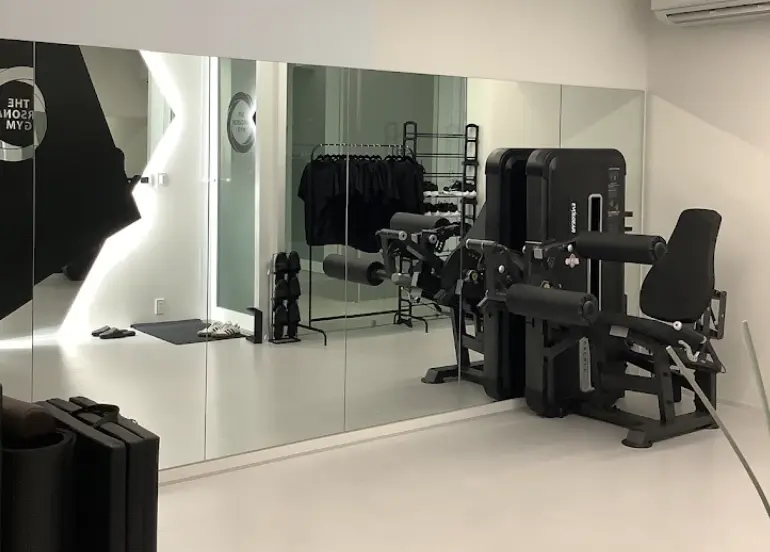 THE PERSONAL GYM 覚王山店のジム内