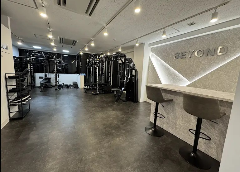 BEYOND四谷三丁目新宿御苑店のジム内