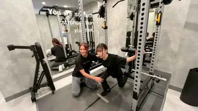 UNDEUX SUPERBODYLIFEでの体験取材の様子（LYFTOFF編集部RANA）