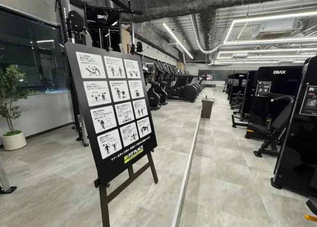 FITPLACE24中延店のジム内画像