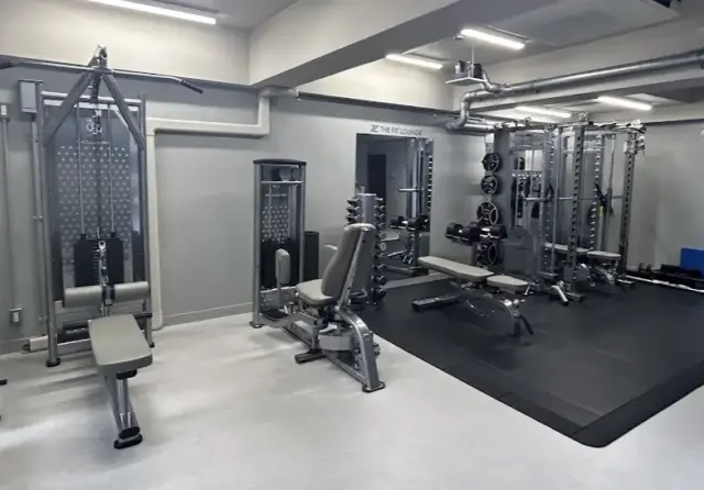 THE FIT LOUNGE 御成門・大門・浜松町店のジム内画像