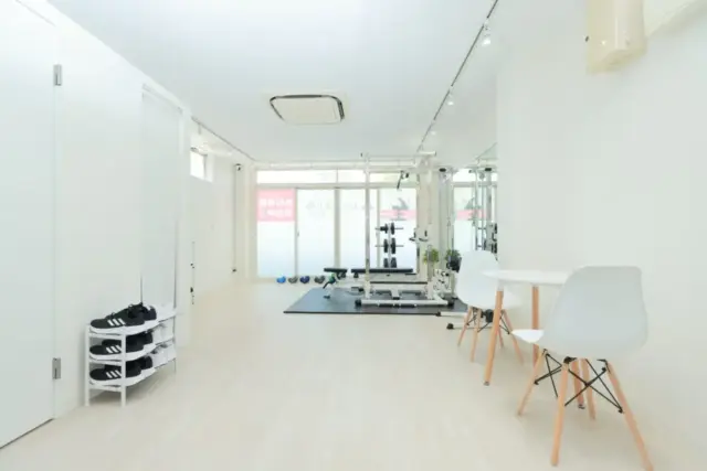 かたぎり塾 鶴ヶ島店のジム内画像