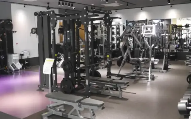 エニタイムフィットネス 蘇我店のジム内画像