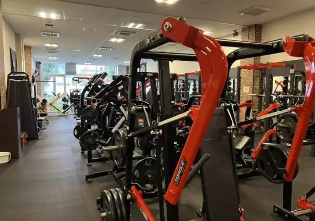 パワーハウスジム チバ・ジャパンのジム内画像