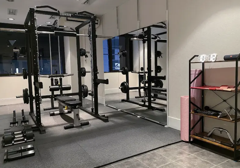 パーソナルジムReViNa 蘇我店のジム内画像
