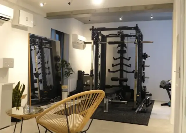 Re:Glow三鷹台店のジム内画像