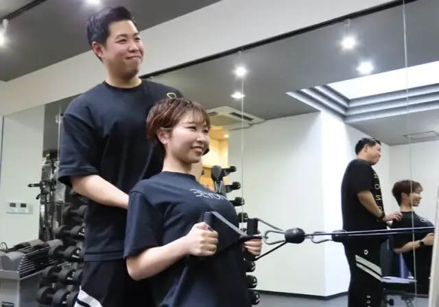 BEYOND札幌大通店のパーソナルトレーニングの様子