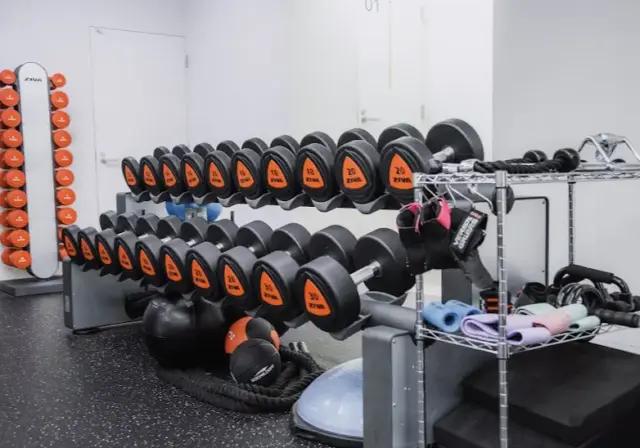 BEYOND札幌ANNEX店のジム内画像