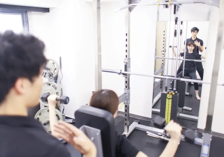 メルメイク名古屋駅前店のレッスン風景（パーソナル）